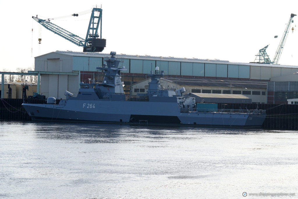 Un Warship F264