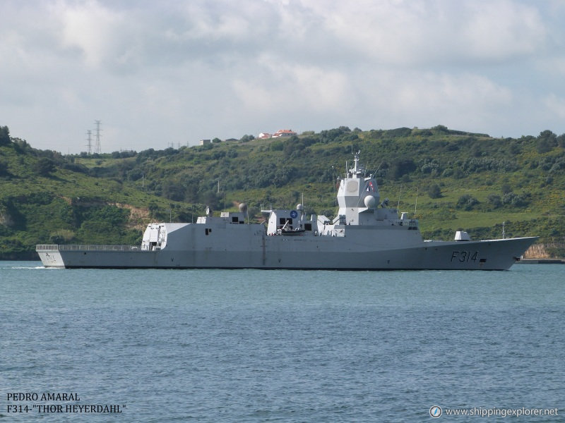 Knm Thor Heyerdahl