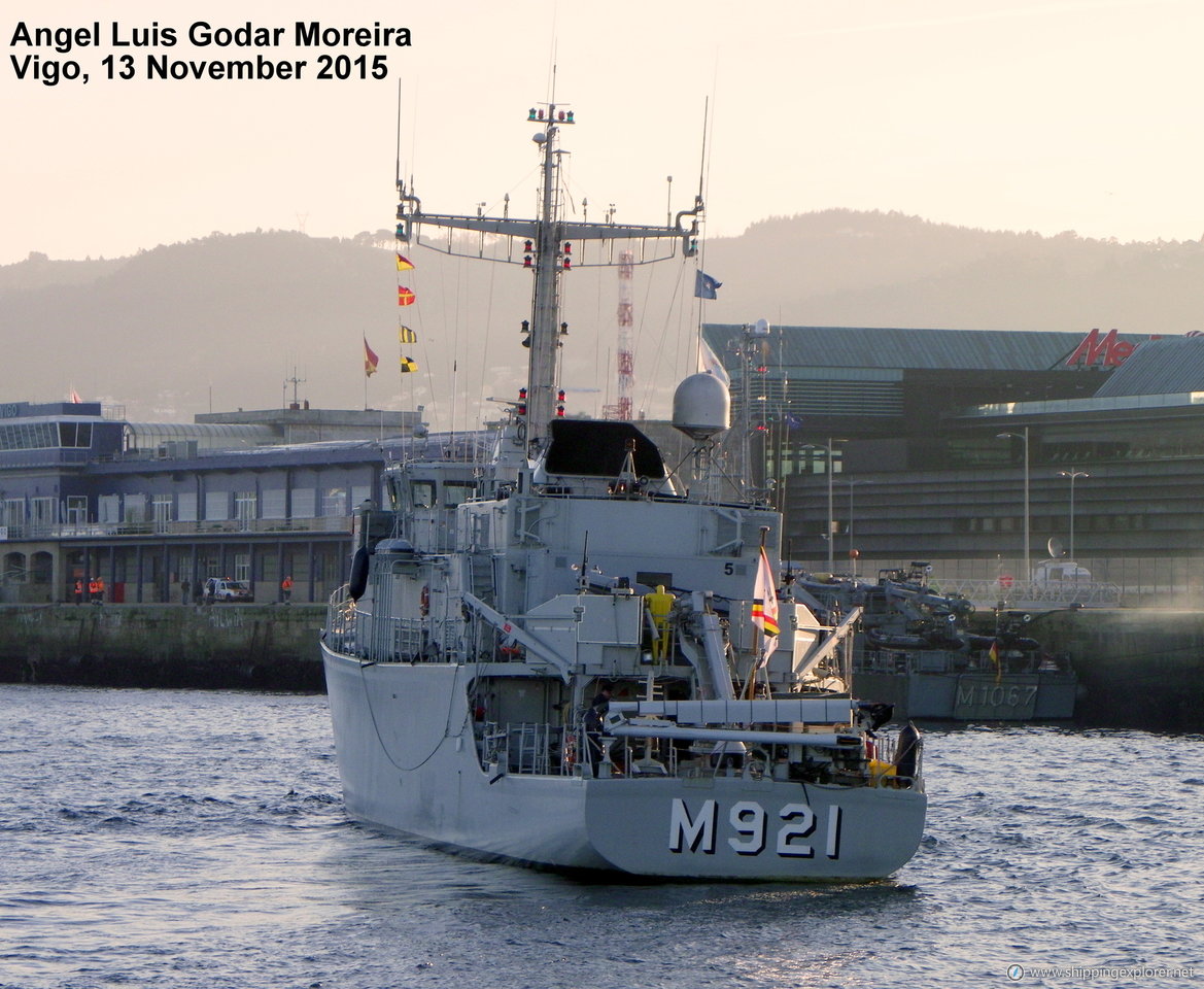 Nato Warship M921