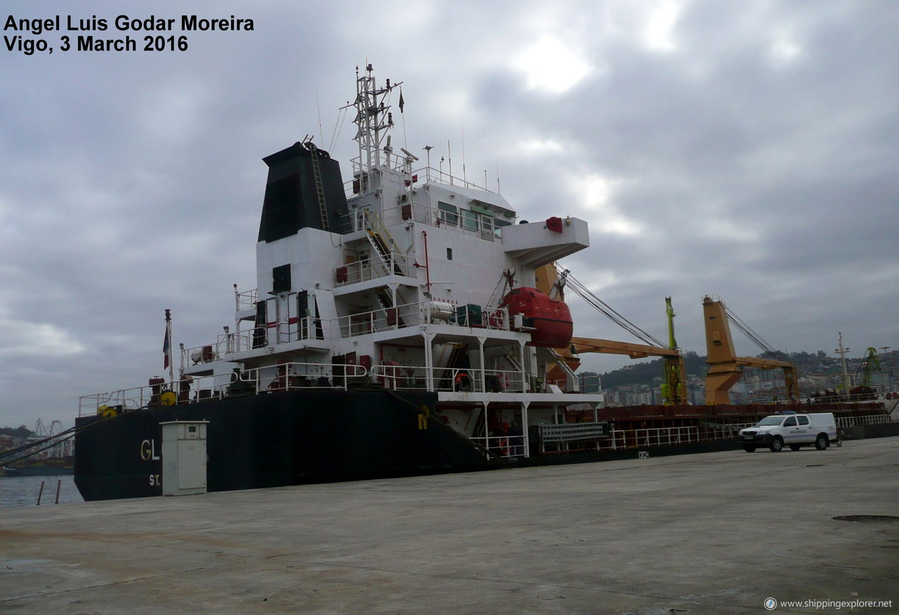 MV Unipearl