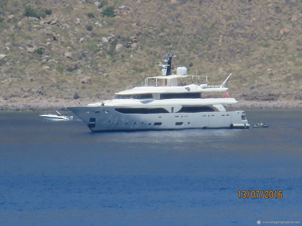 M/Y Avant Garde