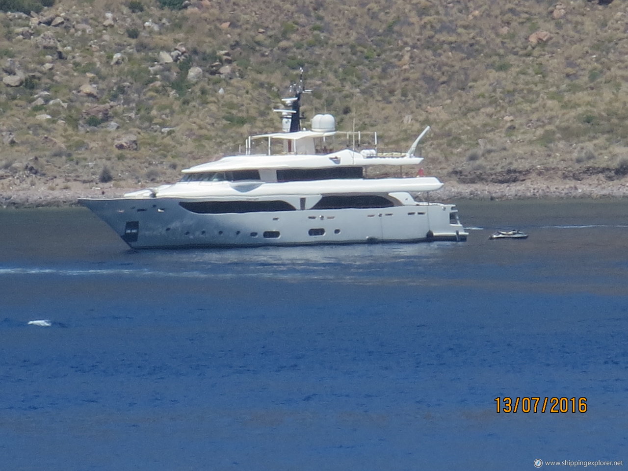 M/Y Avant Garde