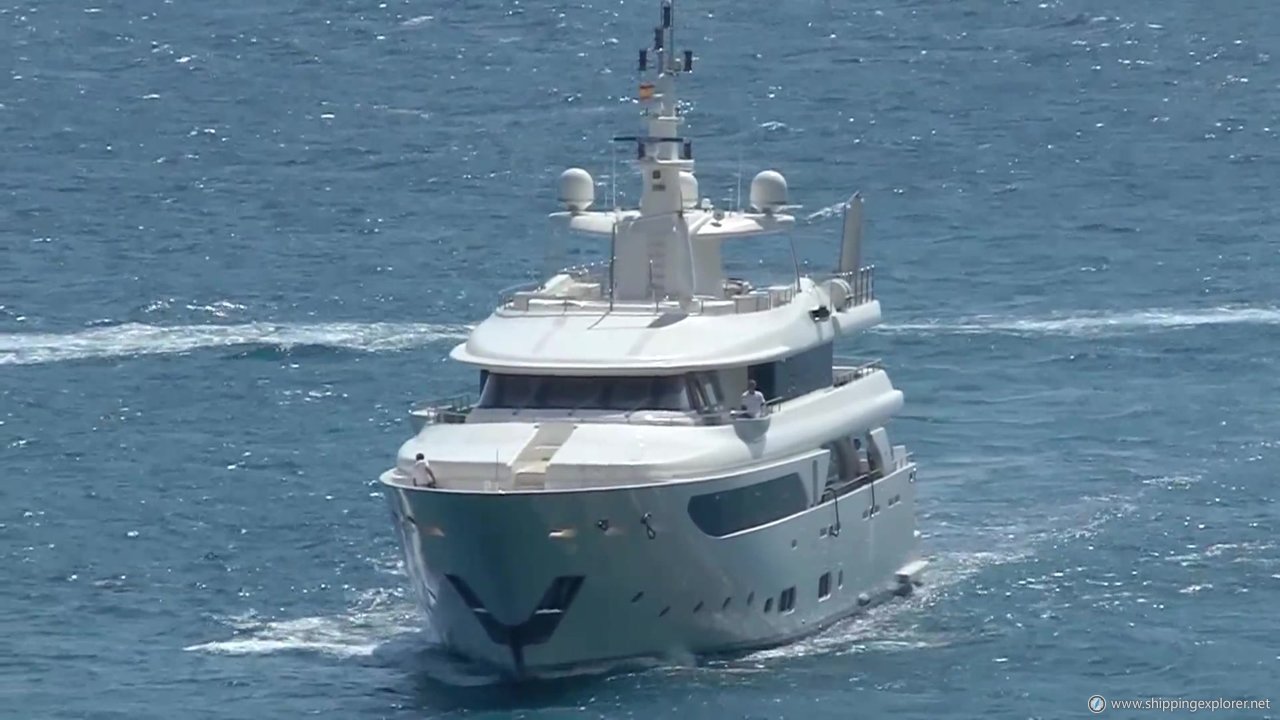 M/Y Megalodon