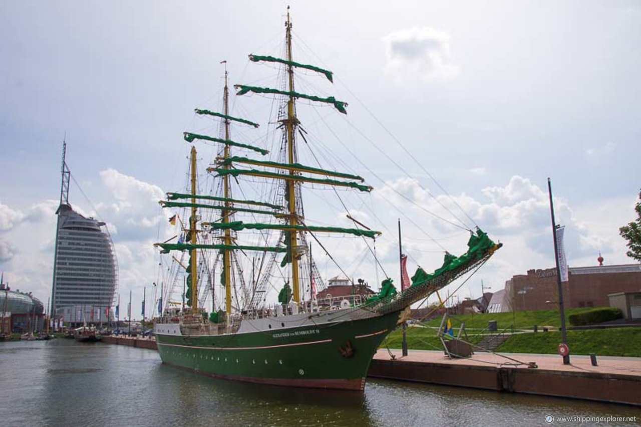 Alexander V Humboldt