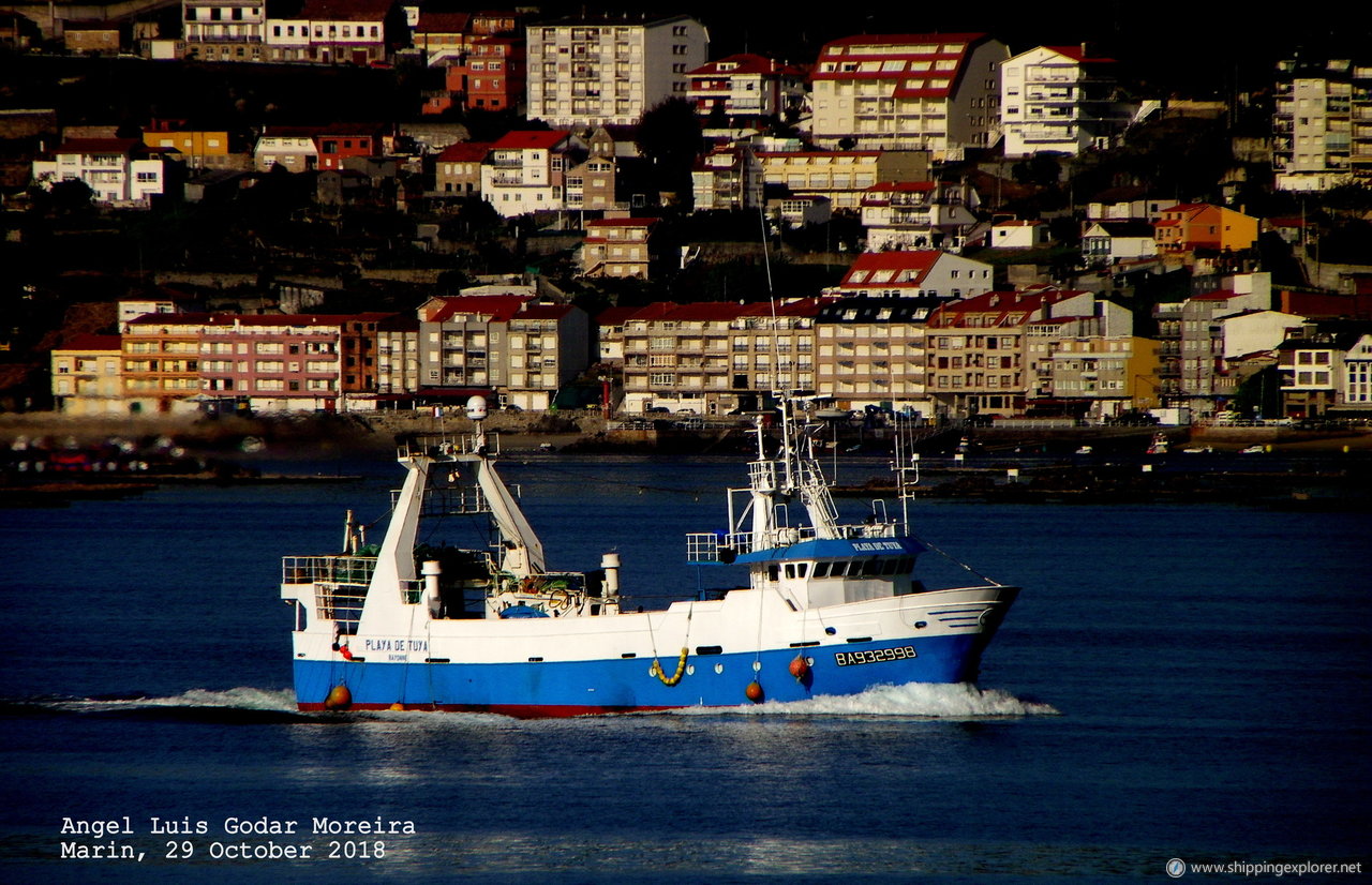 F/V Playa De Tuya