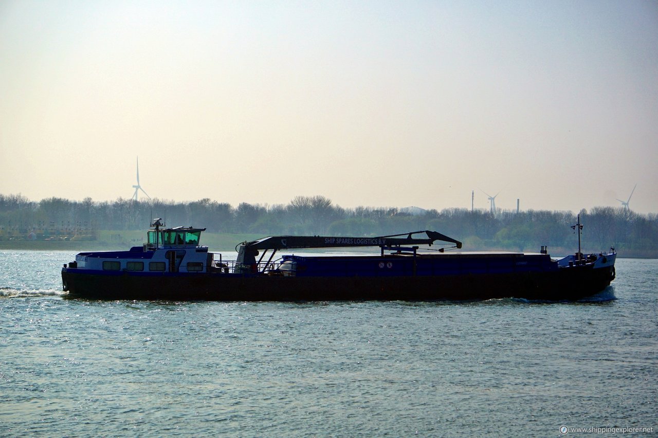 Crane Barge 3