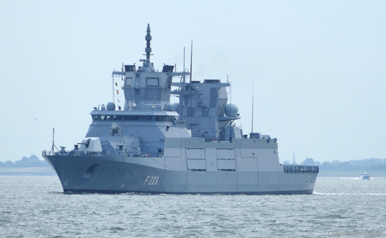 German Warship F223