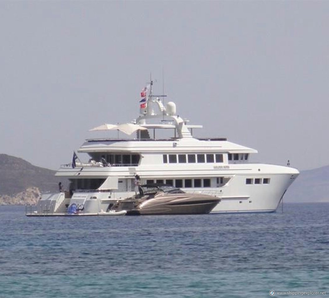 M/Y Golden Horn