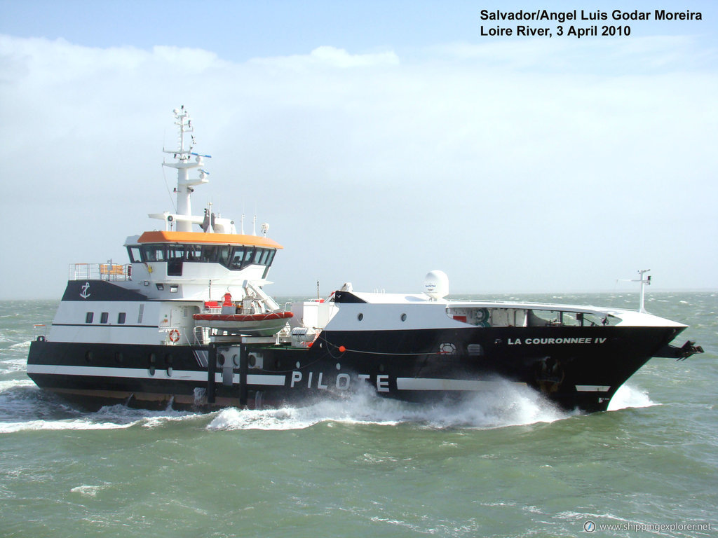 Pilot-Boat Couronnee