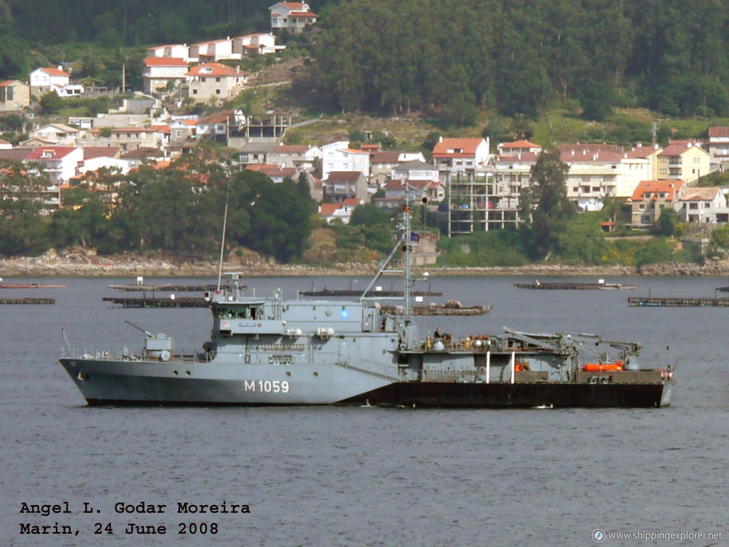 Nato Warship M1059