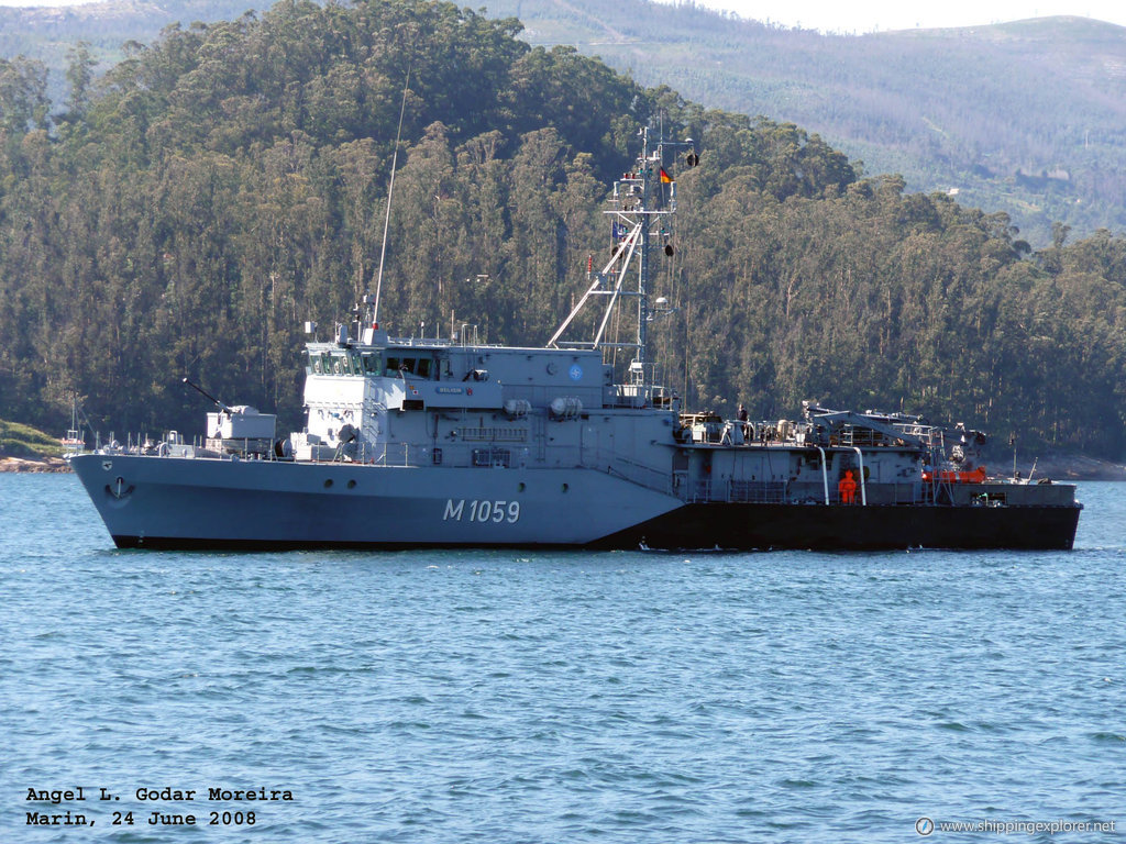 Nato Warship M1059